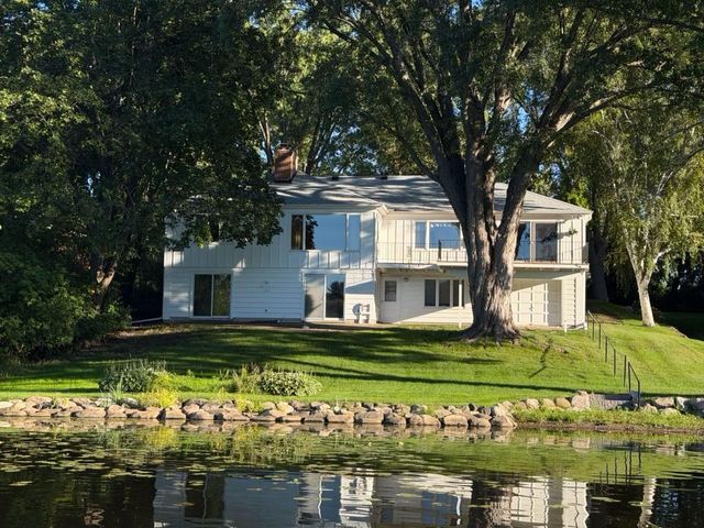 4900 Killarney Drive, Golden Valley, MN 55422