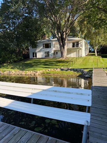 4900 Killarney Drive, Golden Valley, MN 55422