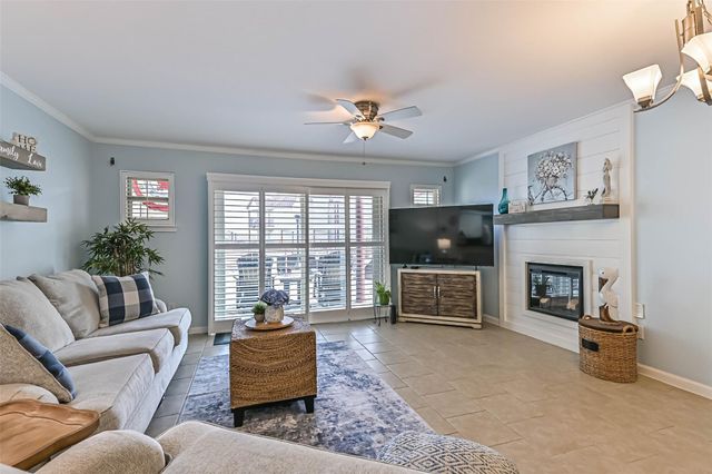 7312 Seawall Boulevard 119, Galveston, TX 77551