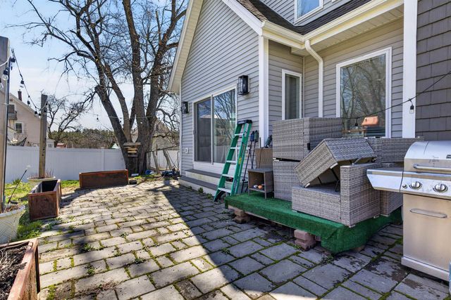 1 Rose Street, Dover, NH 03820