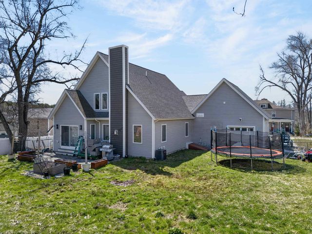 1 Rose Street, Dover, NH 03820