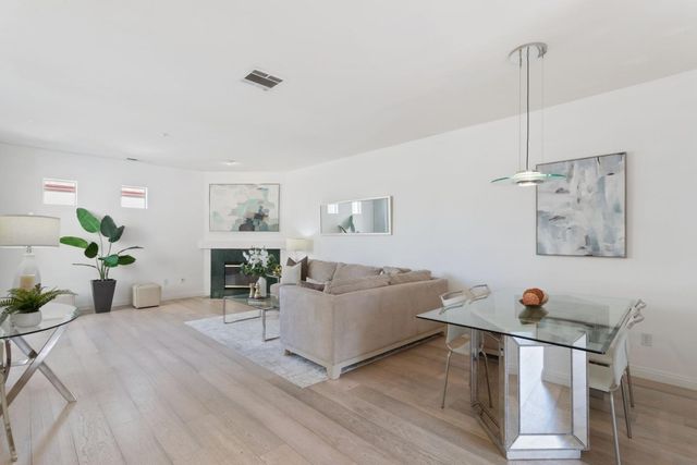 2573 Park Boulevard U204, Palo Alto, CA 94306