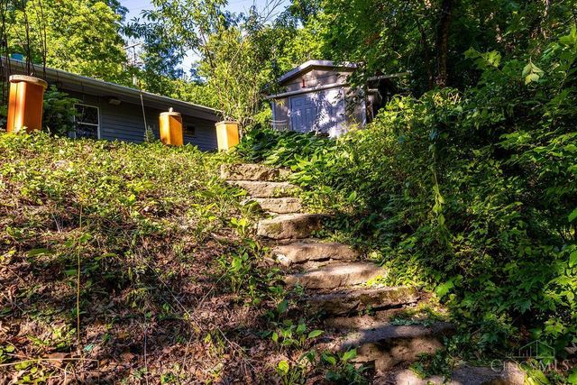 415 W Galbraith Road, Wyoming, OH 45215