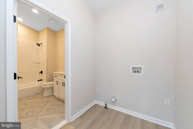 1027 ASBURY AVE, National Park, NJ 08063