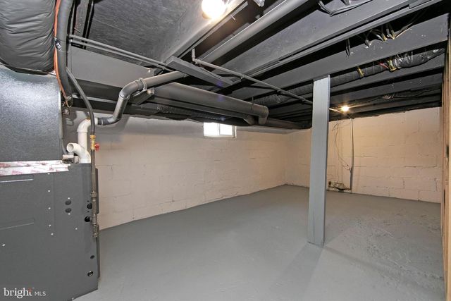 1027 ASBURY AVE, National Park, NJ 08063