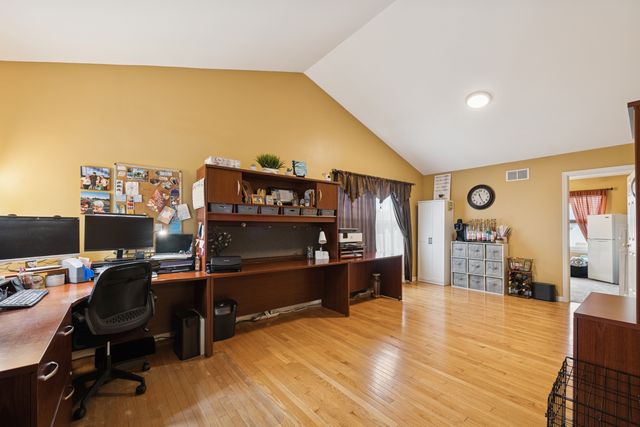 26334 W Silver Stream Drive, Channahon, IL 60410