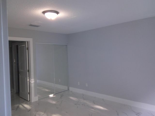 2433 SE Gowin Drive, Port St Lucie, FL 34952