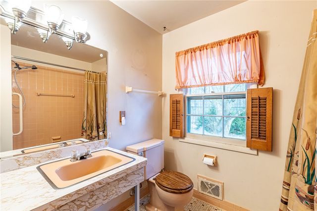 25 Red Bud Road, Chili, NY 14624