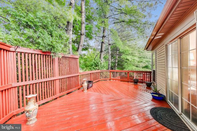 6147 STONEPATH CIR, Centreville, VA 20120
