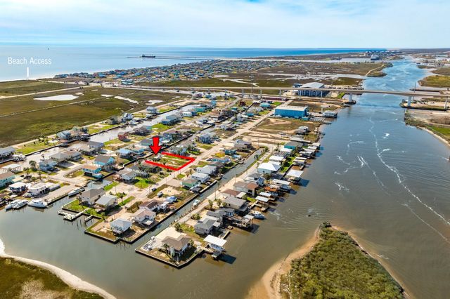 402 Shark Lane, Surfside Beach, TX 77541