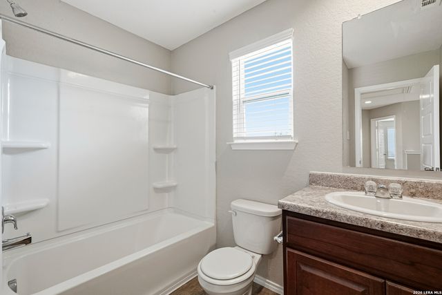13016 Lineberry, St Hedwig, TX 78152
