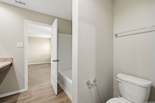 13016 Lineberry, St Hedwig, TX 78152