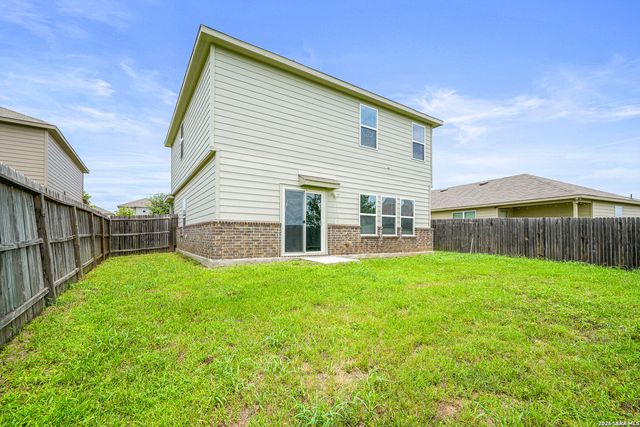 13016 Lineberry, St Hedwig, TX 78152
