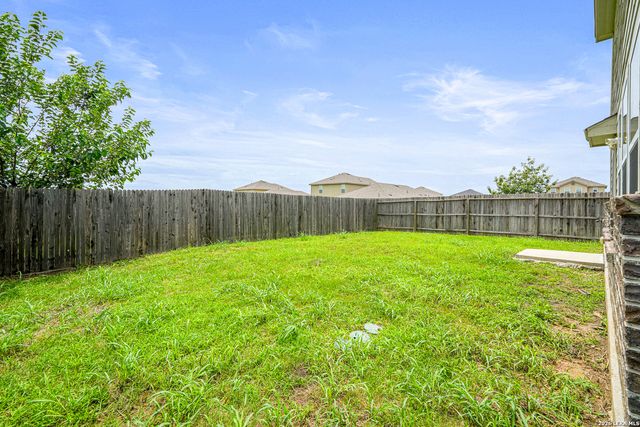 13016 Lineberry, St Hedwig, TX 78152