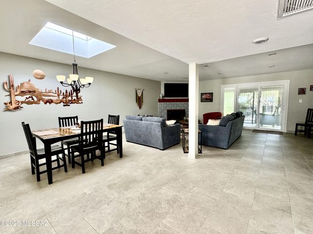 4847 N Vía Entrada, Tucson, AZ 85718