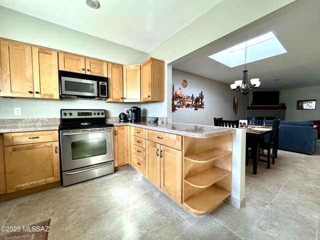 4847 N Vía Entrada, Tucson, AZ 85718