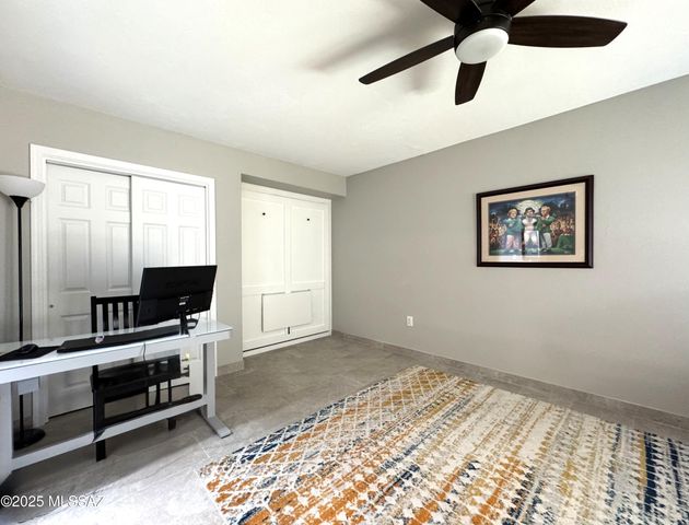 4847 N Vía Entrada, Tucson, AZ 85718