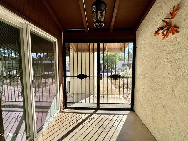 4847 N Vía Entrada, Tucson, AZ 85718