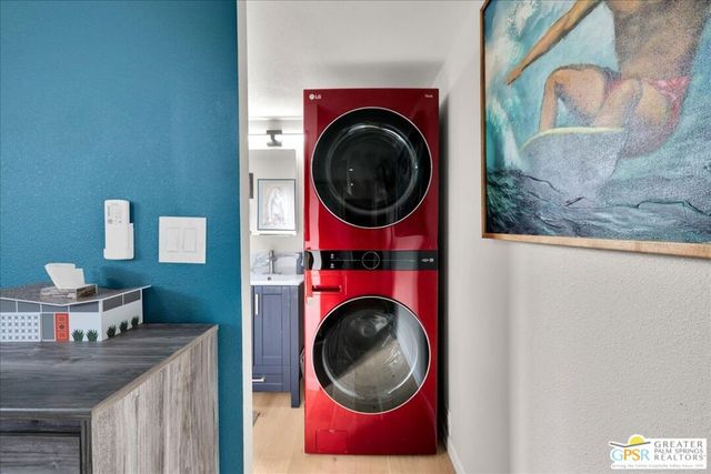 155 Laguna, Palm Springs, CA 92264