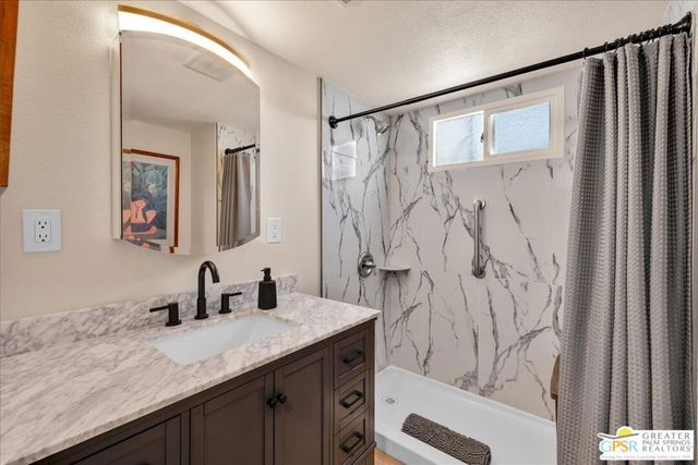 155 Laguna, Palm Springs, CA 92264