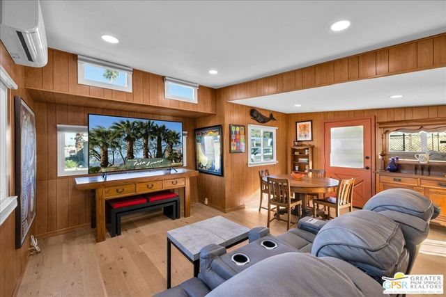 155 Laguna, Palm Springs, CA 92264