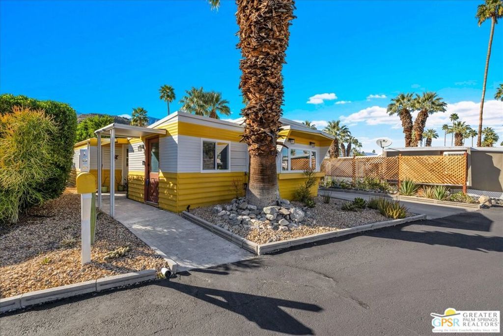 155 Laguna, Palm Springs, CA 92264