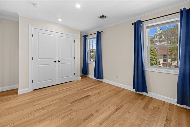 57 Dedham Ave 201, Needham, MA 02492