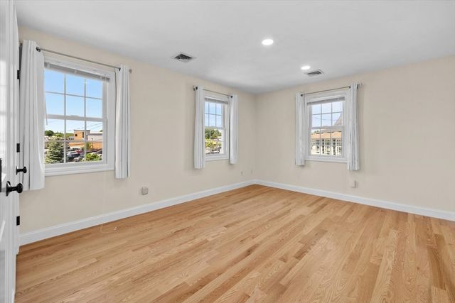57 Dedham Ave 201, Needham, MA 02492