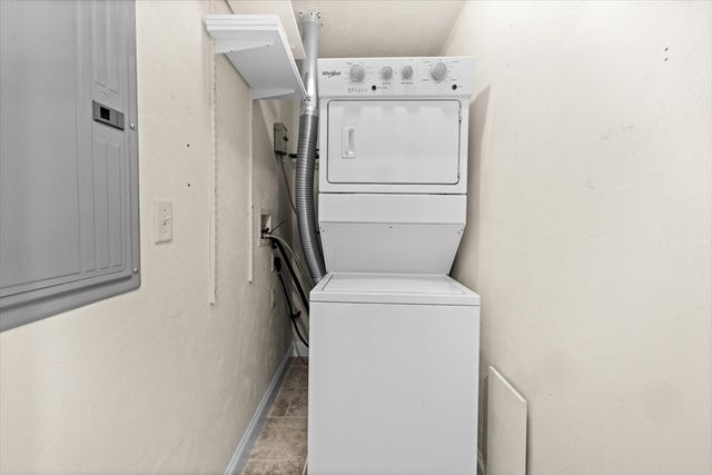 57 Dedham Ave 201, Needham, MA 02492