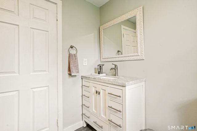 6 Winding Road, Brookfield, CT 06804