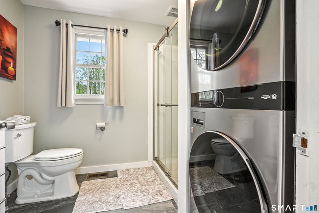 6 Winding Road, Brookfield, CT 06804