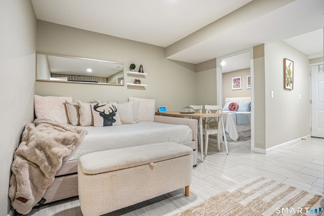 6 Winding Road, Brookfield, CT 06804