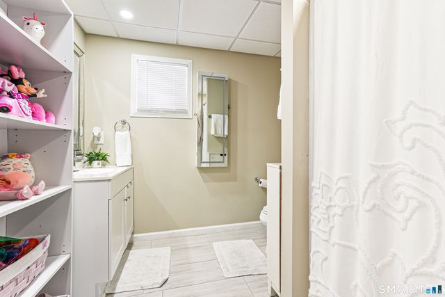 6 Winding Road, Brookfield, CT 06804