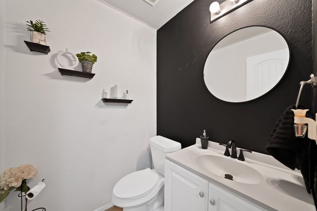 2008 Woodhurst Trail, Heartland, TX 75126