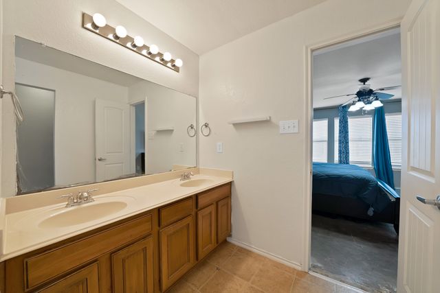 2008 Woodhurst Trail, Heartland, TX 75126