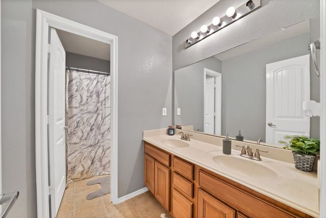 2008 Woodhurst Trail, Heartland, TX 75126