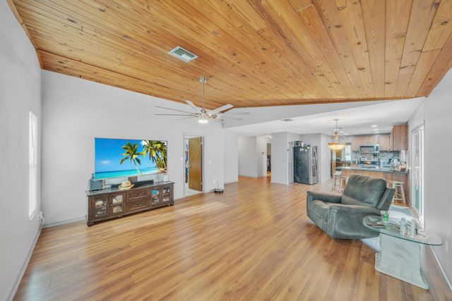 6145 SE Audubon Lane, Hobe Sound, FL 33455