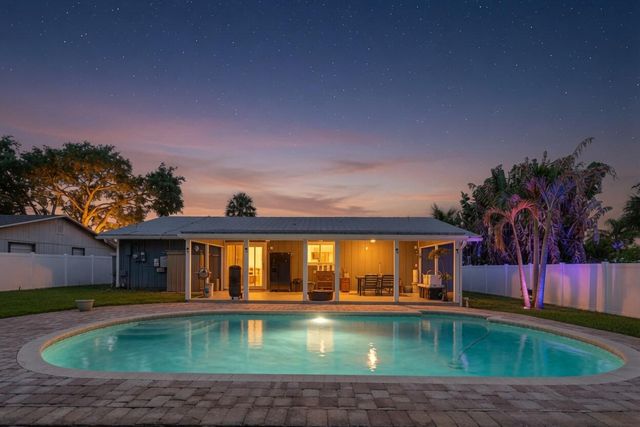 6145 SE Audubon Lane, Hobe Sound, FL 33455