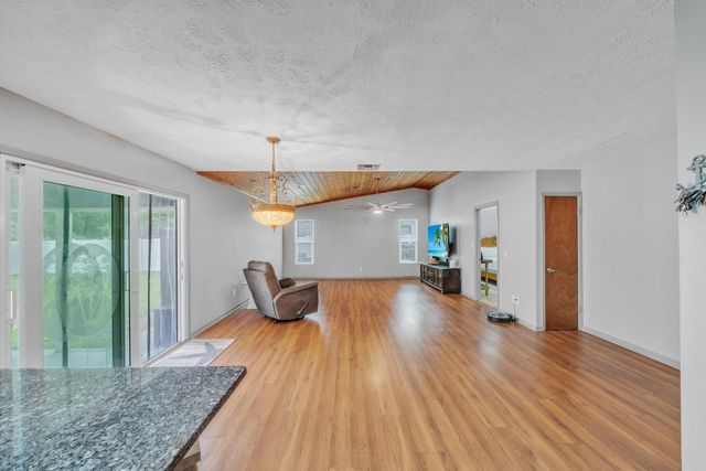 6145 SE Audubon Lane, Hobe Sound, FL 33455