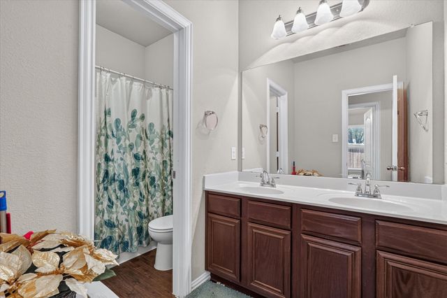 5104 Chatfield Place, Arlington, TX 76017