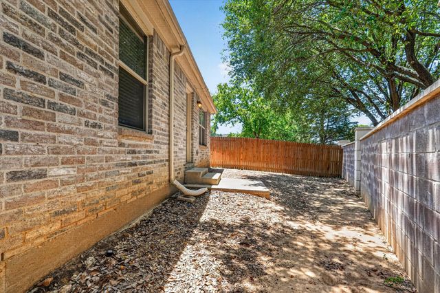 5104 Chatfield Place, Arlington, TX 76017