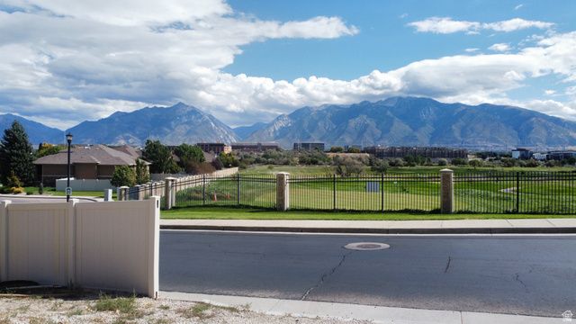 10254 S Jordan Creek Dr Unit 2, South Jordan, UT 84095