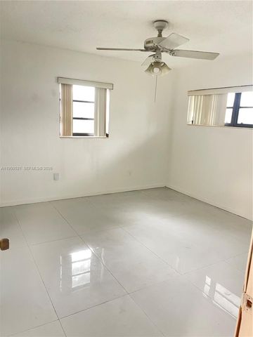 9711 Caribbean Blvd, Cutler Bay, FL 33189