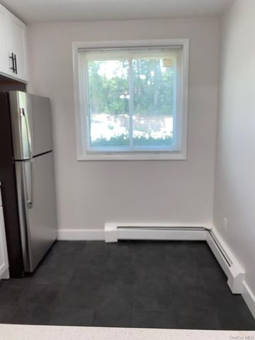 85 N Middletown Road A4, Nanuet, NY 10954