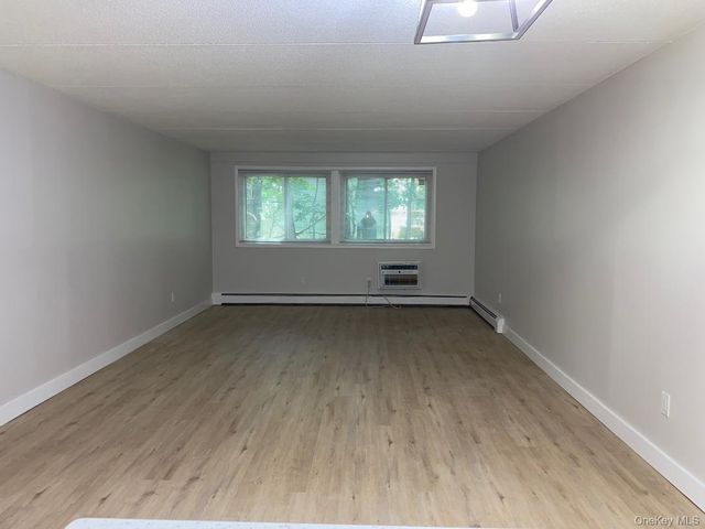 85 N Middletown Road A4, Nanuet, NY 10954