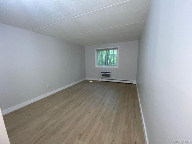 85 N Middletown Road A4, Nanuet, NY 10954