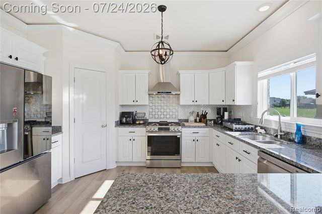 32169 Adam Brown Drive, Rockwood, MI 48173