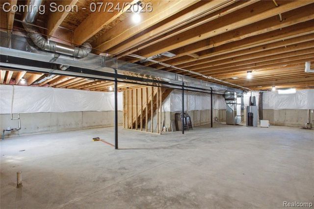 32169 Adam Brown Drive, Rockwood, MI 48173