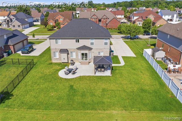 32169 Adam Brown Drive, Rockwood, MI 48173