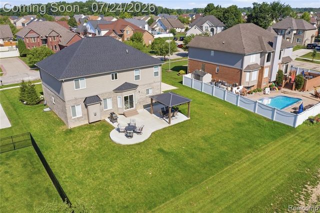 32169 Adam Brown Drive, Rockwood, MI 48173